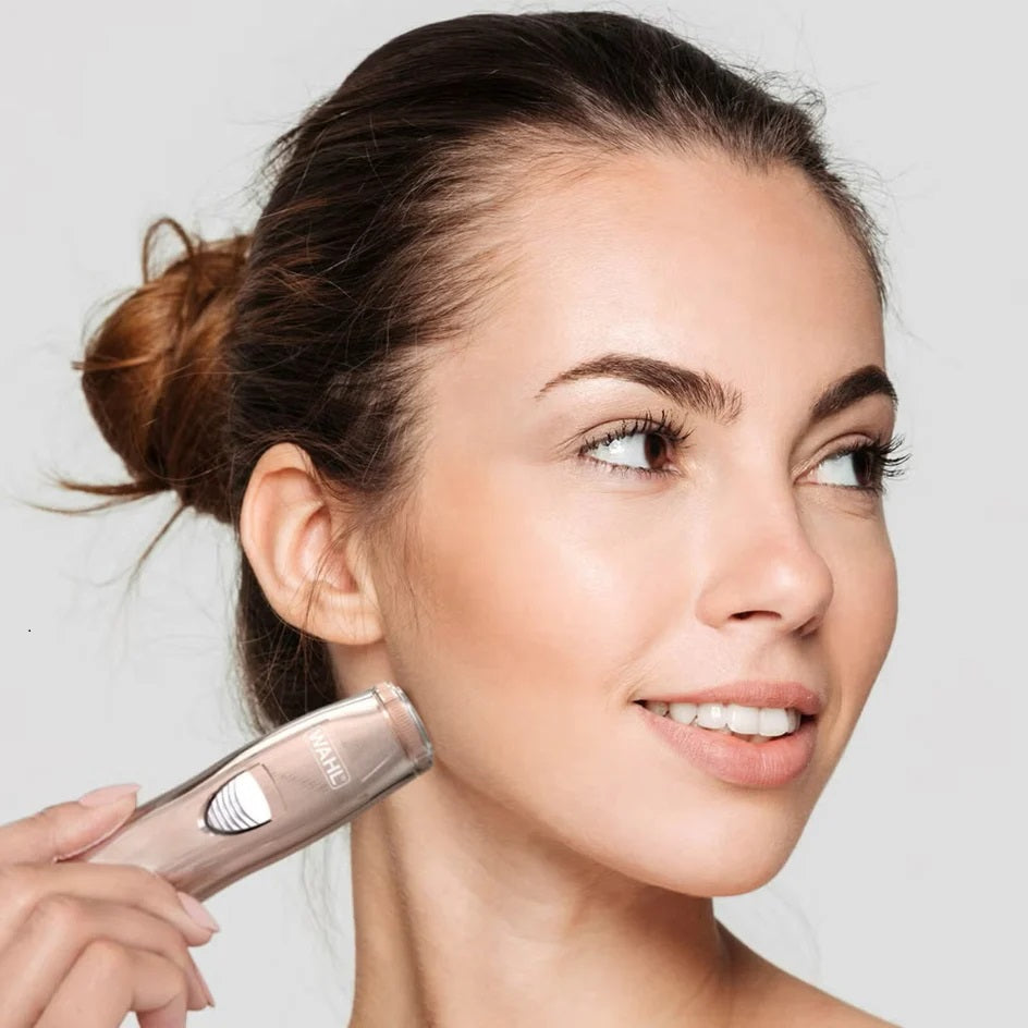 ماكينة إزالة شعر الوجه والجسم Wahl Pure Confidence Face and Body Hair Remover